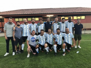IL BASTARDO: SPETTACOLO FRA GIOVI E BAGNORO